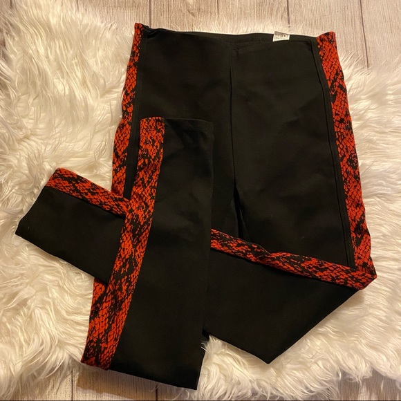 Zara Red & Black SnakeSkin Print Leggings NWT Med - Picture 3 of 9